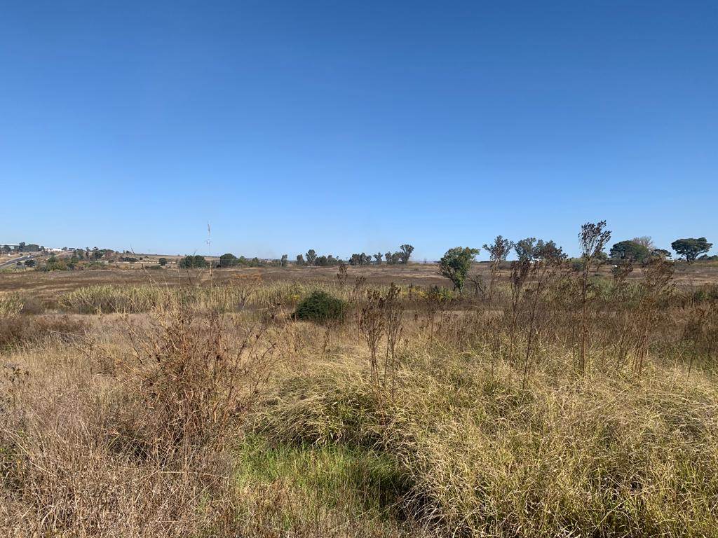 7 ha Land available in Lanseria and surrounds photo number 2
