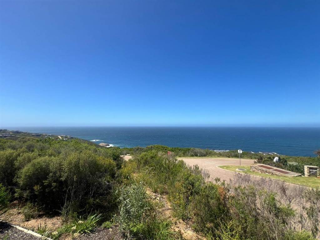 3126 m² Land available in Herolds Bay photo number 13