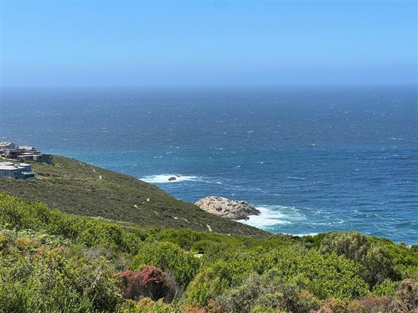 3126 m² Land available in Herolds Bay