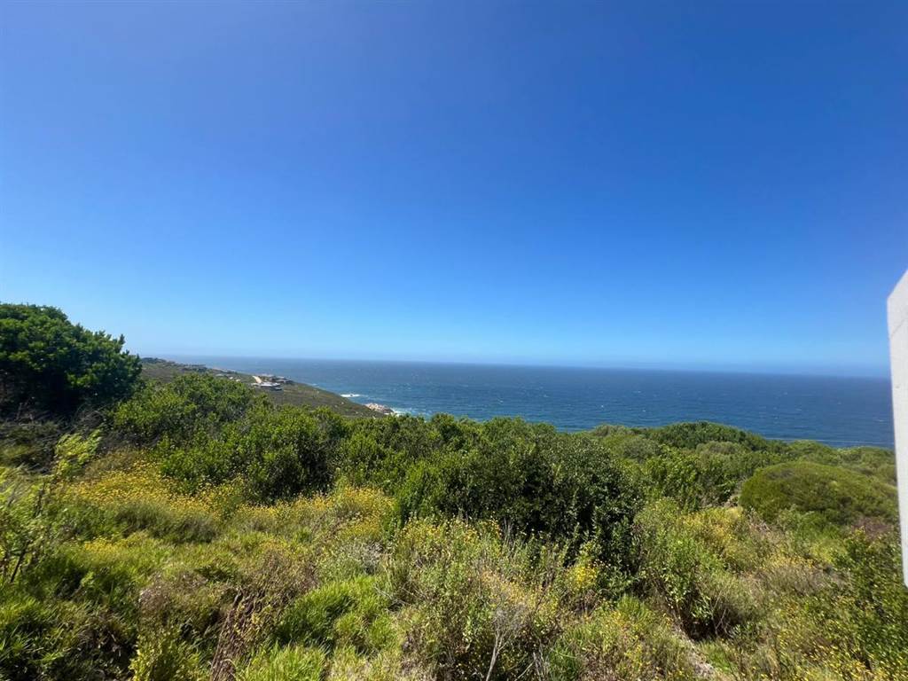 3126 m² Land available in Herolds Bay photo number 17