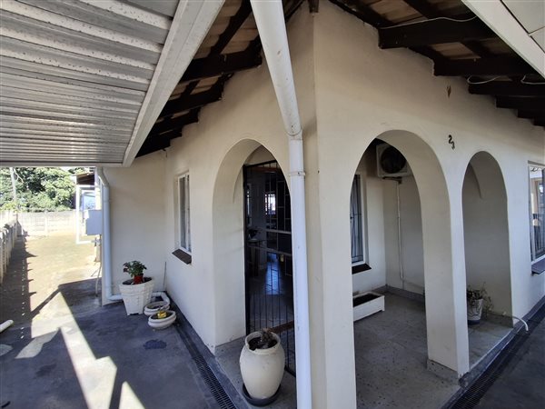 3 Bedroom House 3 Bedroom House