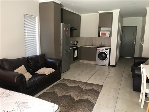 0.5 Bed House in Sunninghill