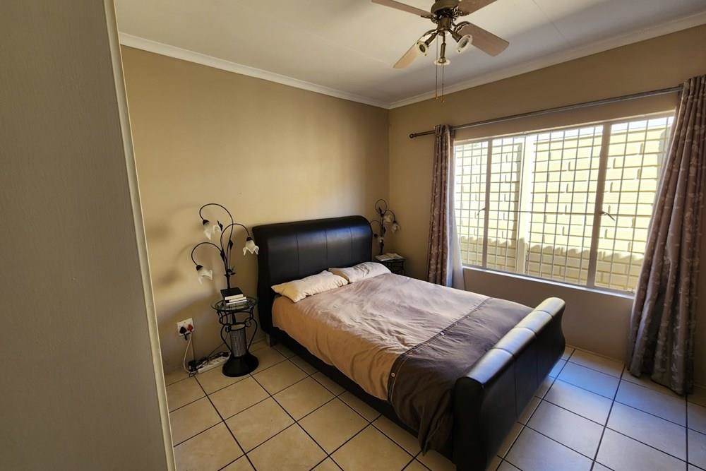 3 Bed House in Brakpan North photo number 14