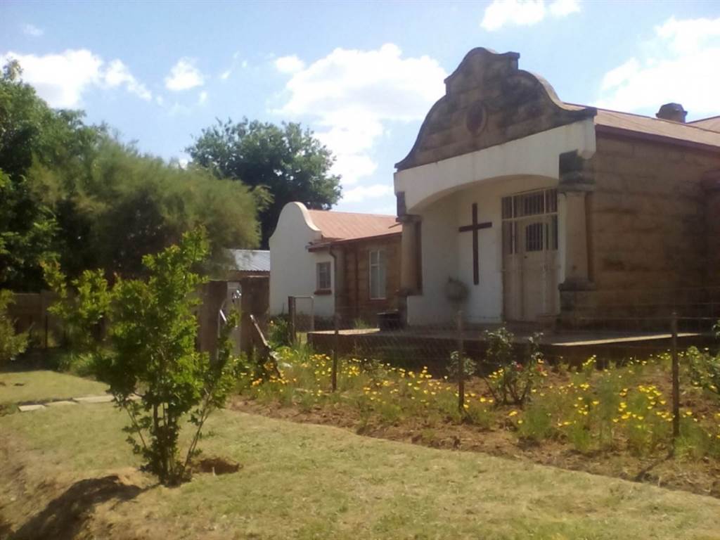 5 Bed House in Ficksburg photo number 1