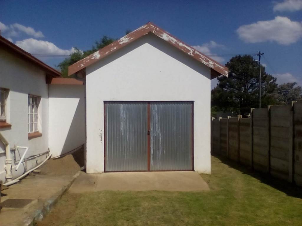 5 Bed House in Ficksburg photo number 19