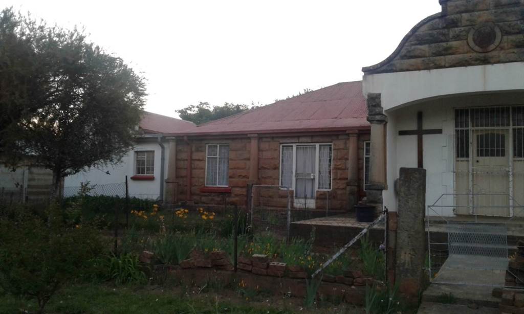 5 Bed House in Ficksburg photo number 5
