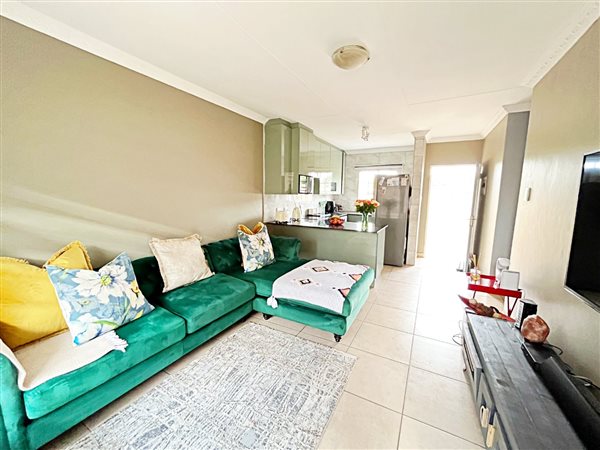 2 Bedroom Townhouse 2 Bedroom Townhouse