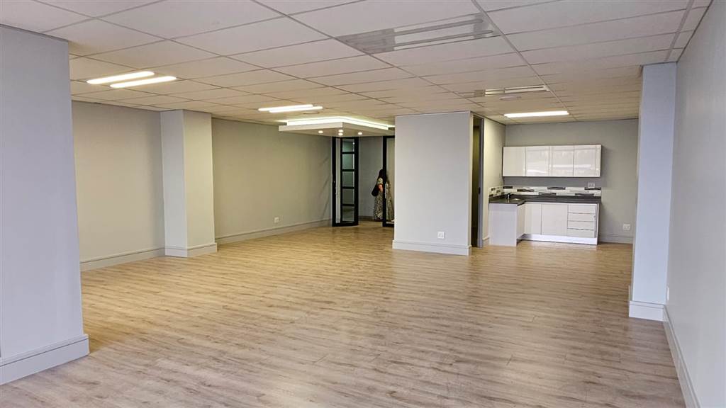 136  m² Office Space in Wilbart photo number 6