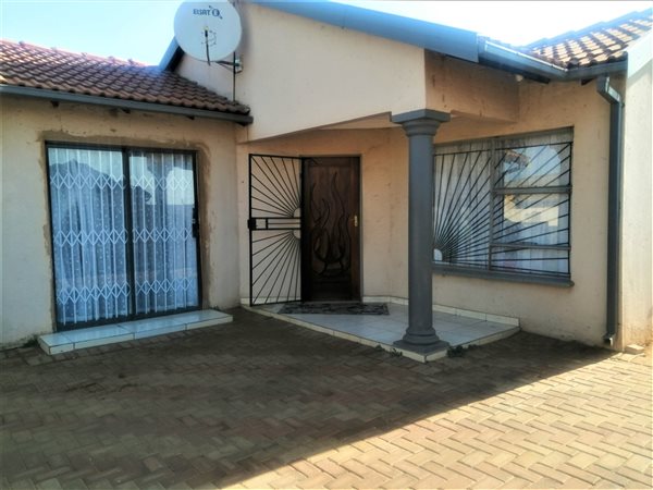3 Bedroom House 3 Bedroom House