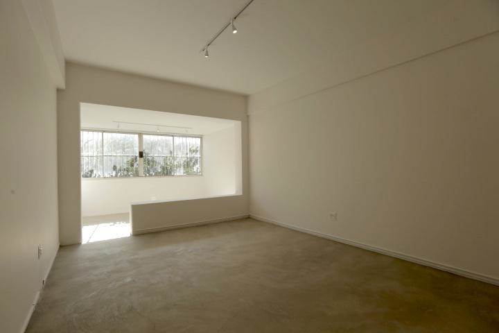 1 Bed Apartment in Parktown photo number 7