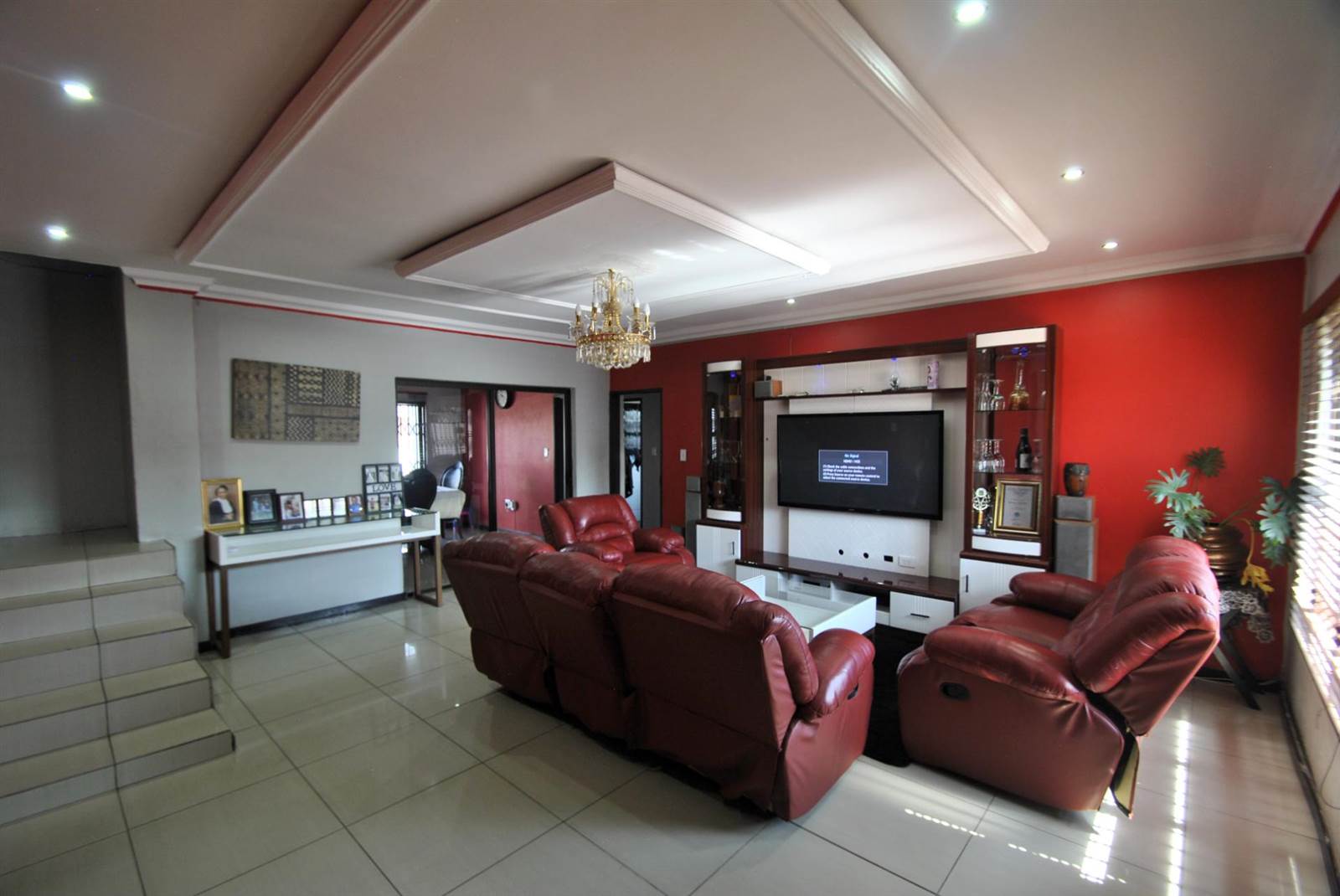 5 Bed House in Spruit View photo number 8