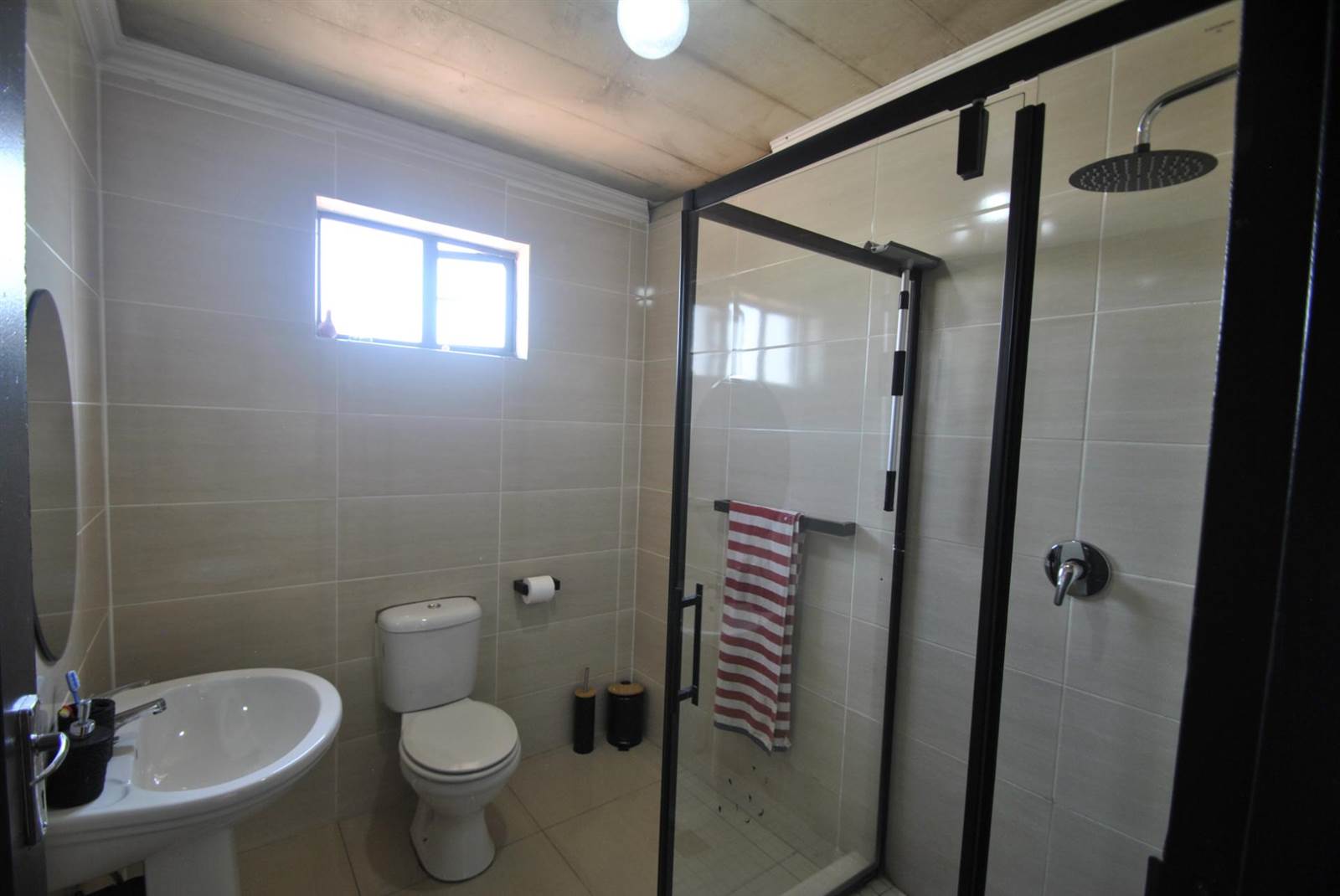 5 Bed House in Spruit View photo number 25