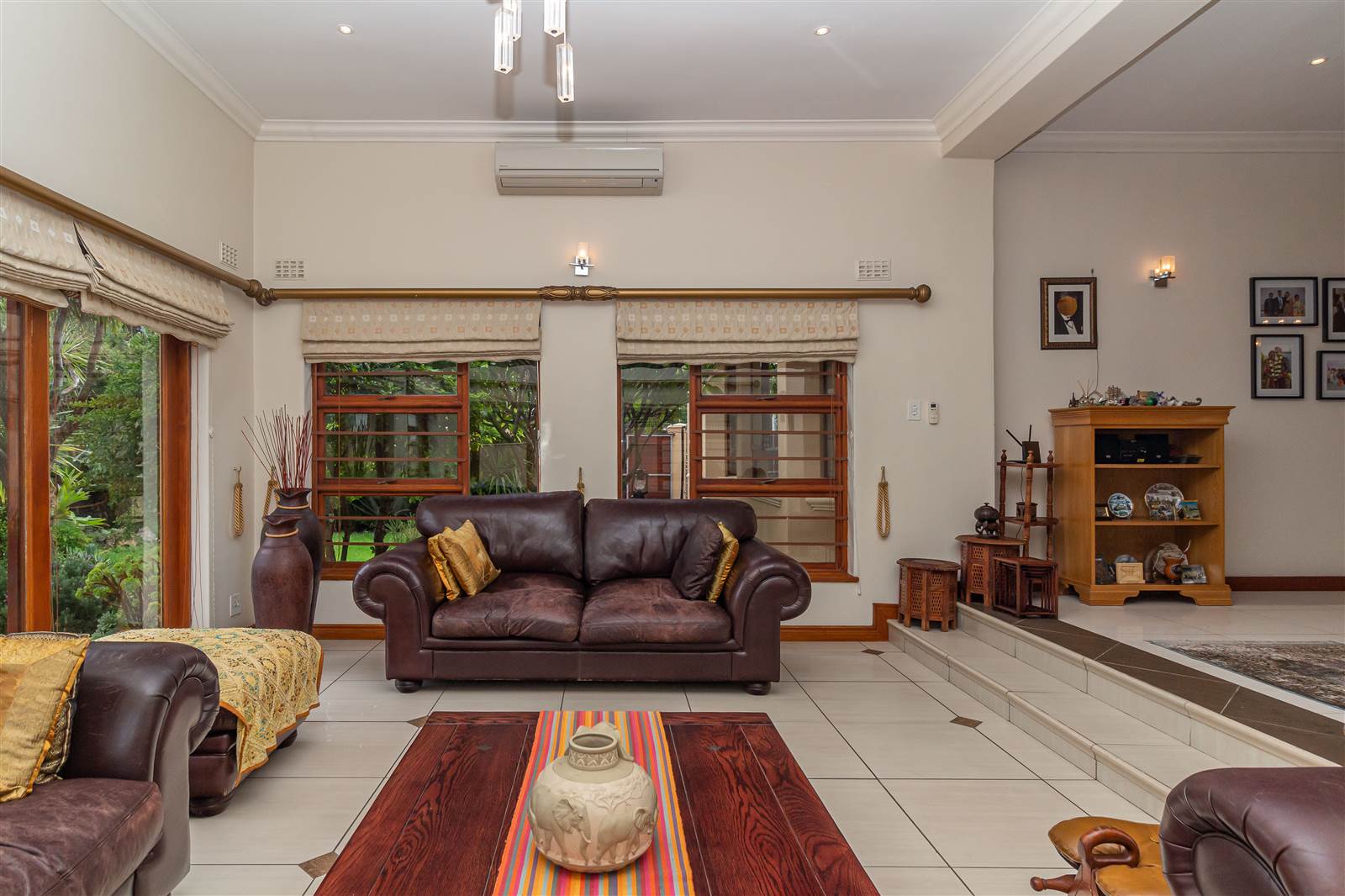 5 Bed House in Wynberg Upper photo number 4