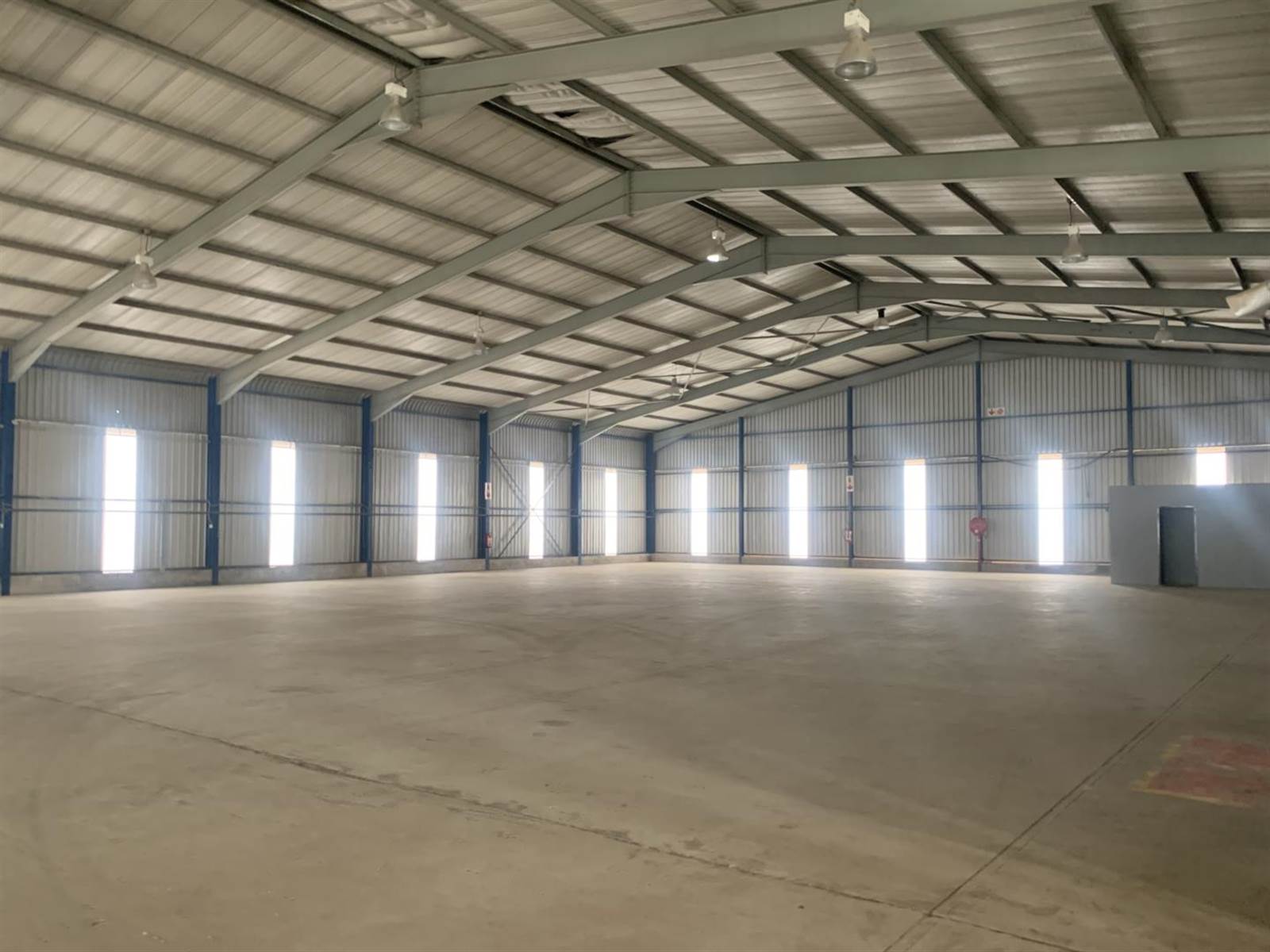 2600  m² Industrial space in Clayville photo number 6