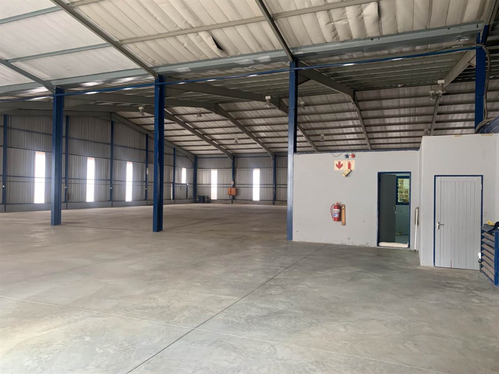 2600  m² Industrial space in Clayville photo number 4