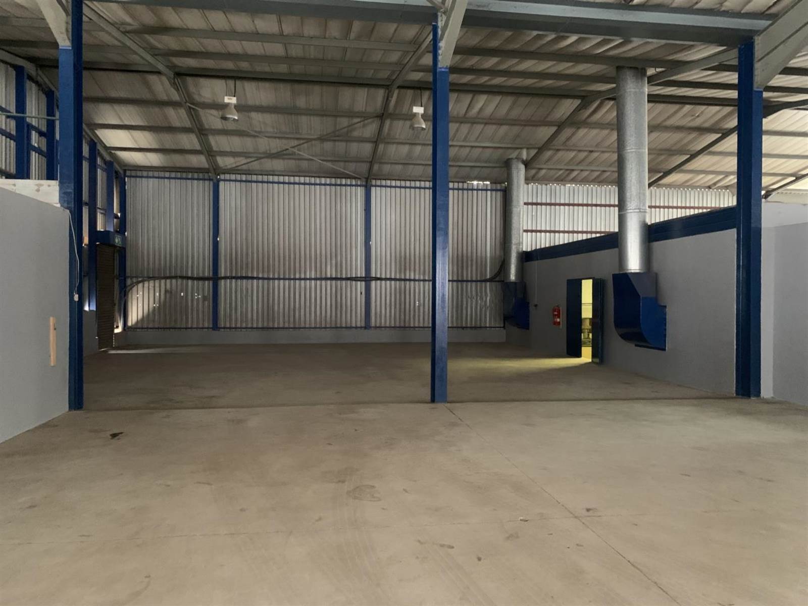 2600  m² Industrial space in Clayville photo number 16
