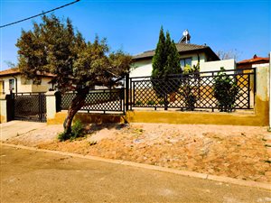 3 Bed House in Mahube Valley