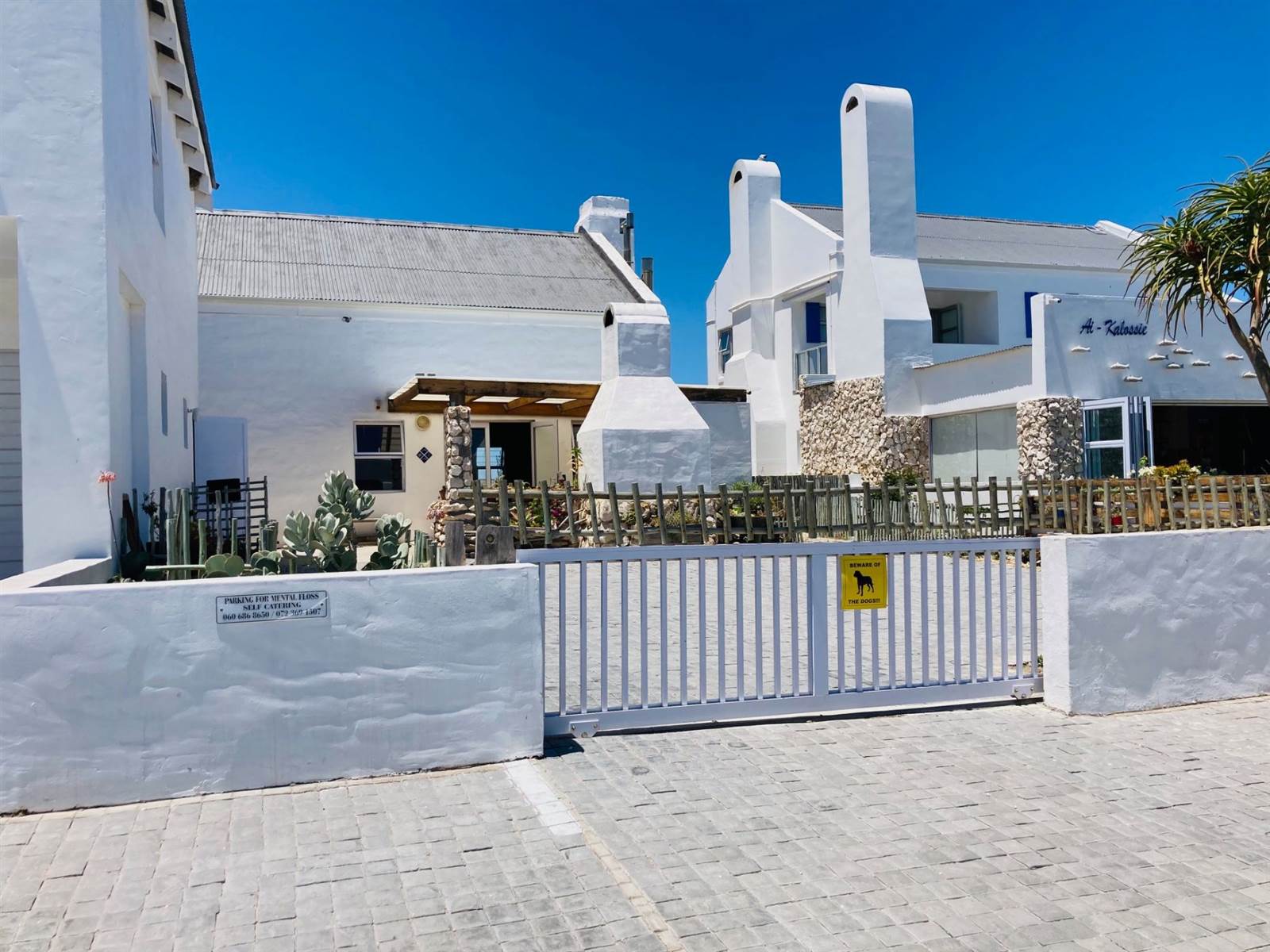 4 Bed House in Paternoster photo number 2