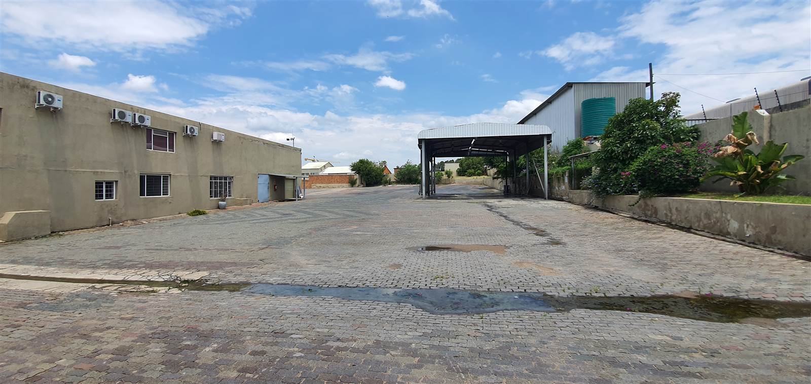 6030  m² Industrial space in Commercia photo number 19
