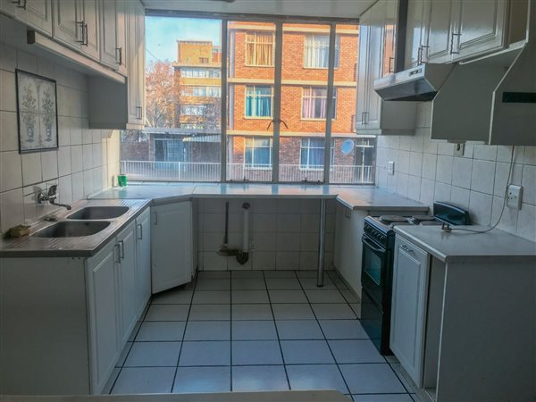 6 Bedroom Apartment 6 Bedroom Apartment
