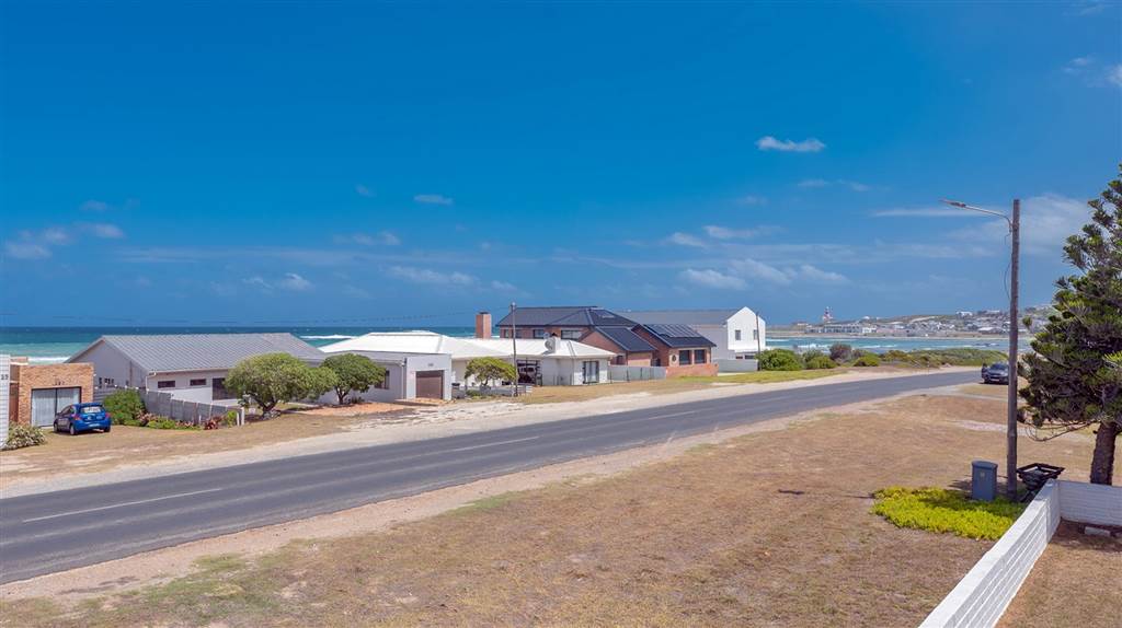 5 Bed House in Agulhas photo number 6