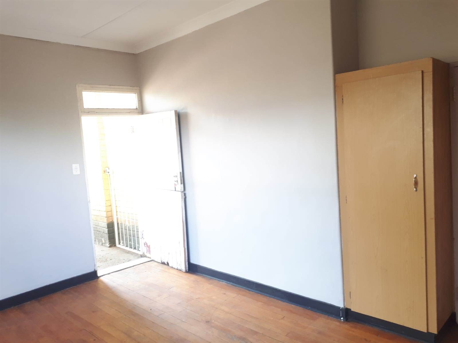 Bachelor apartment in Palmietfontein photo number 2