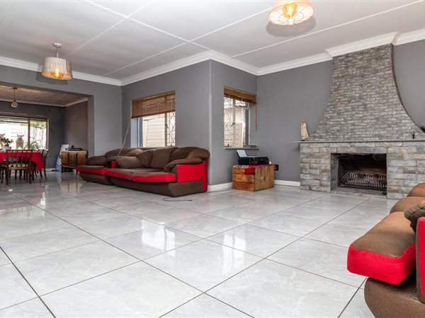 3 Bedroom House 3 Bedroom House