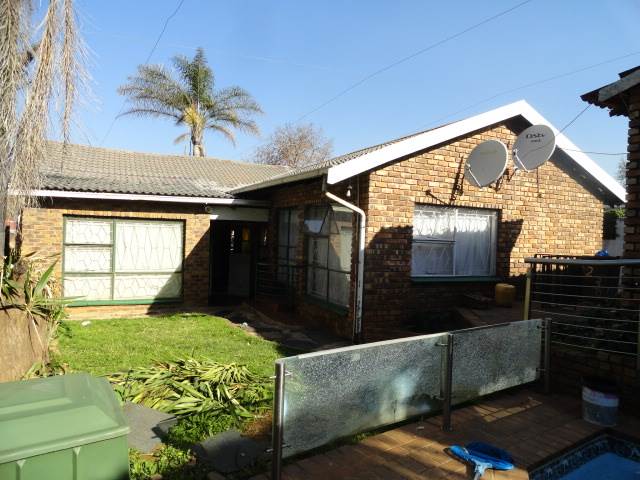 3 Bed House in Bezuidenhout Valley photo number 17