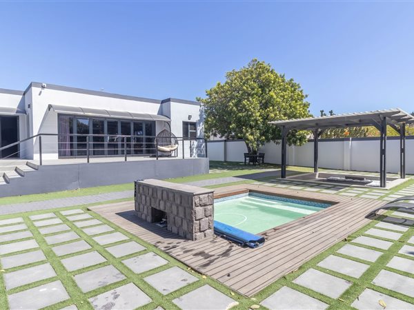 3 Bedroom House 3 Bedroom House