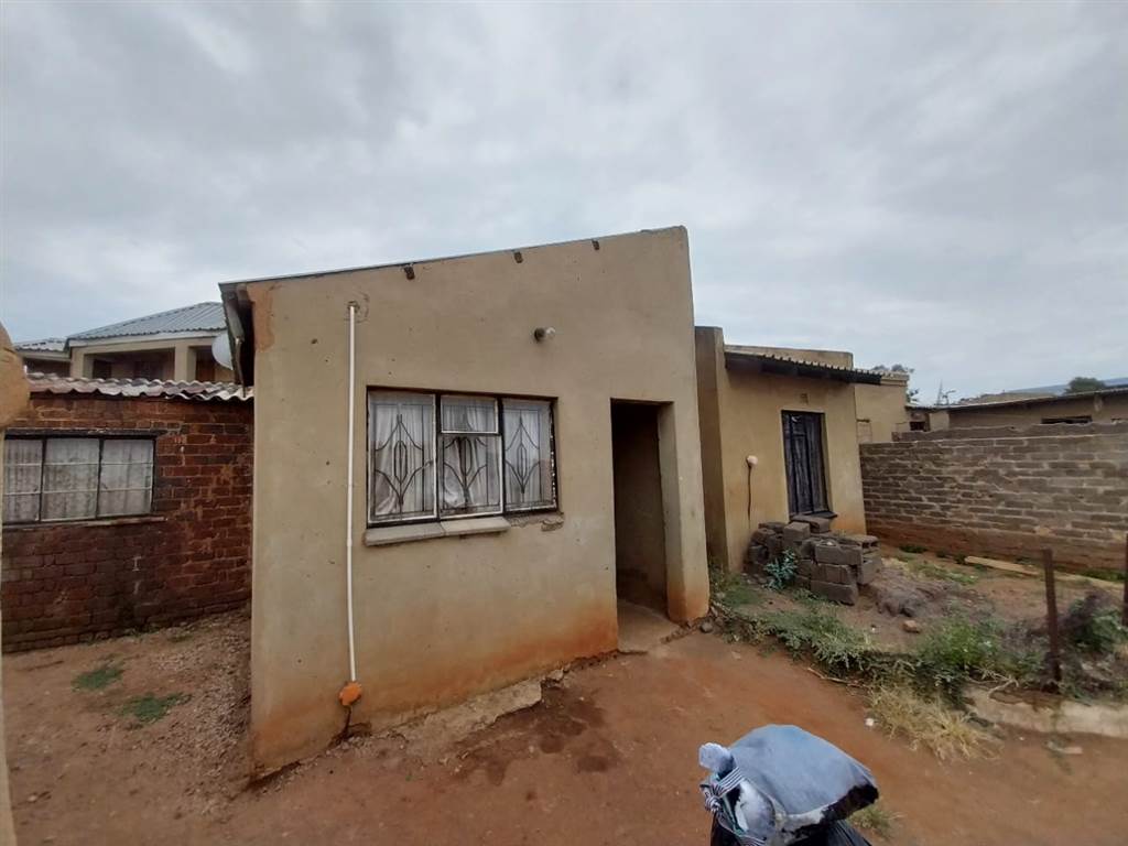 2 Bed House in Tembisa photo number 7