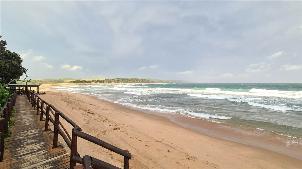 1180 m² Land available in Zinkwazi Beach photo number 15