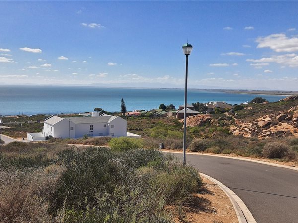 405 m² Land available in St Helena Views