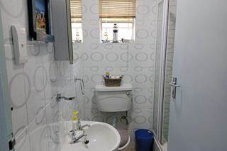 3 Bed Townhouse in Hibberdene photo number 9