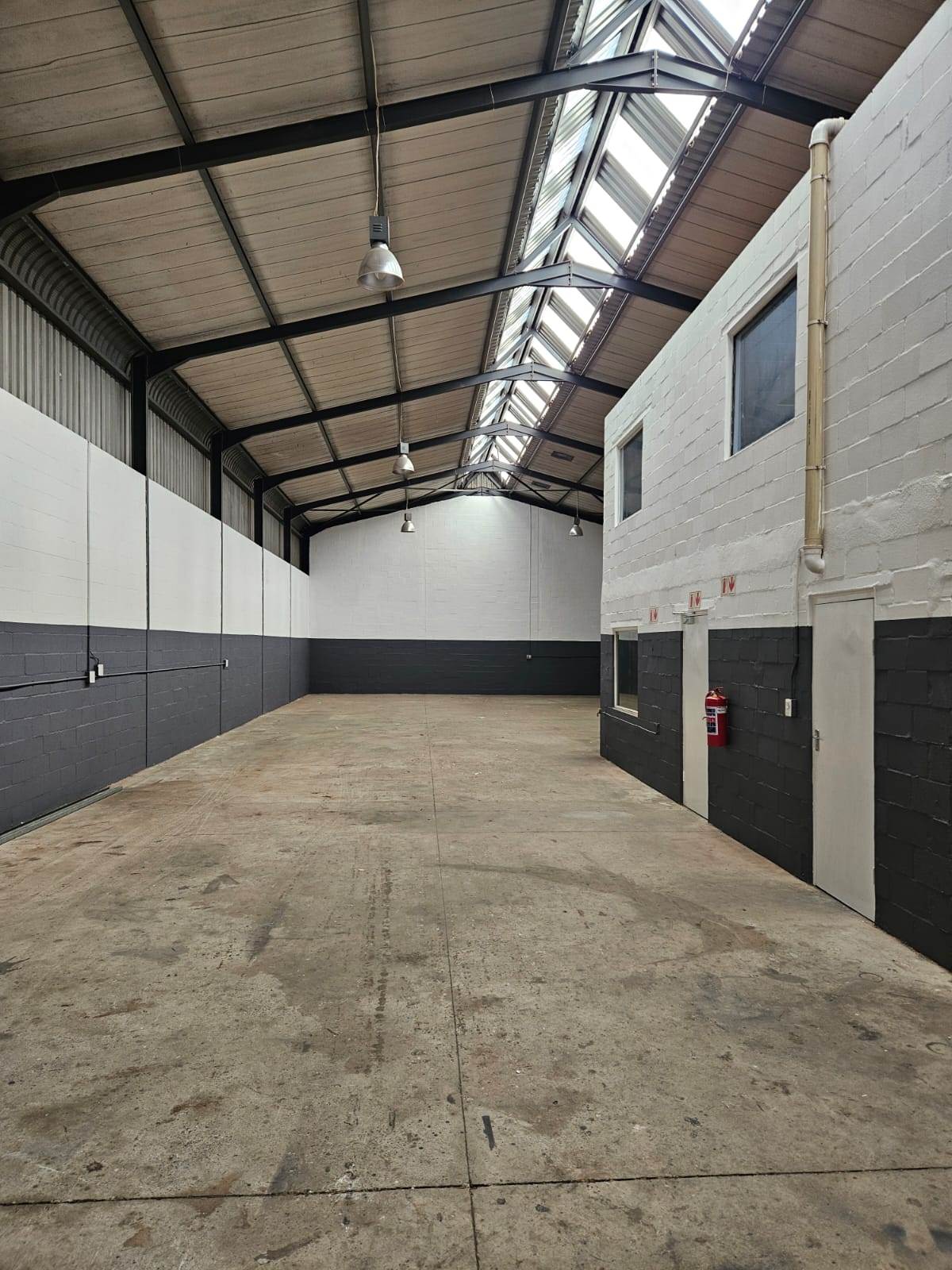 362  m² Industrial space in Stikland photo number 10