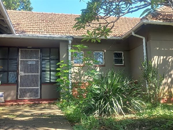 3 Bedroom House 3 Bedroom House