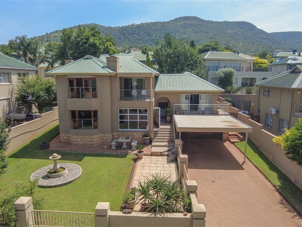 3 Bedroom House 3 Bedroom House
