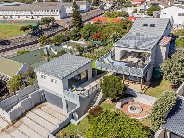 3 Bedroom House 3 Bedroom House