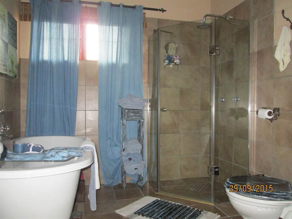 11 Bed House in Lydenburg photo number 9