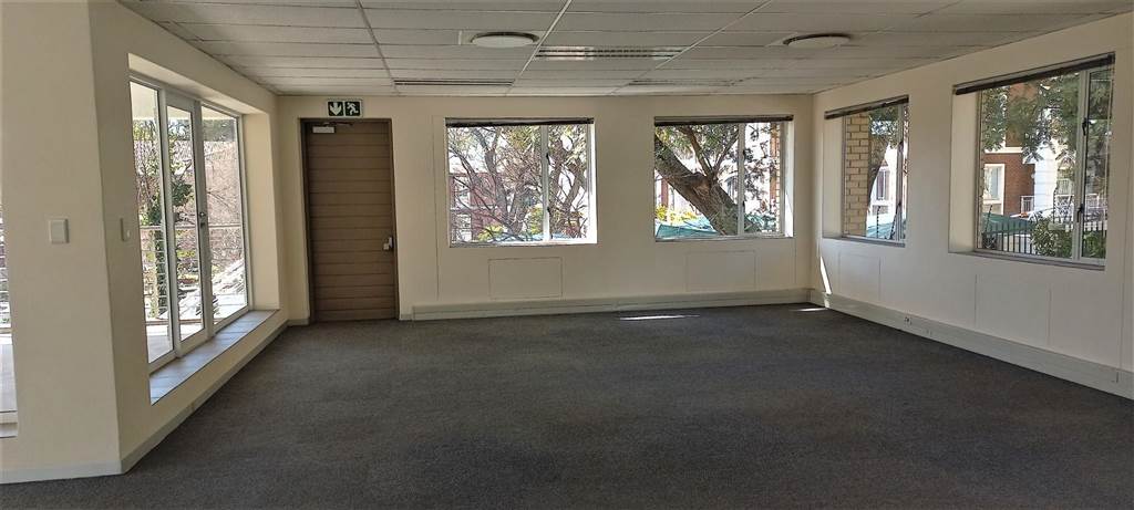 339  m² Commercial space in Sandown photo number 11