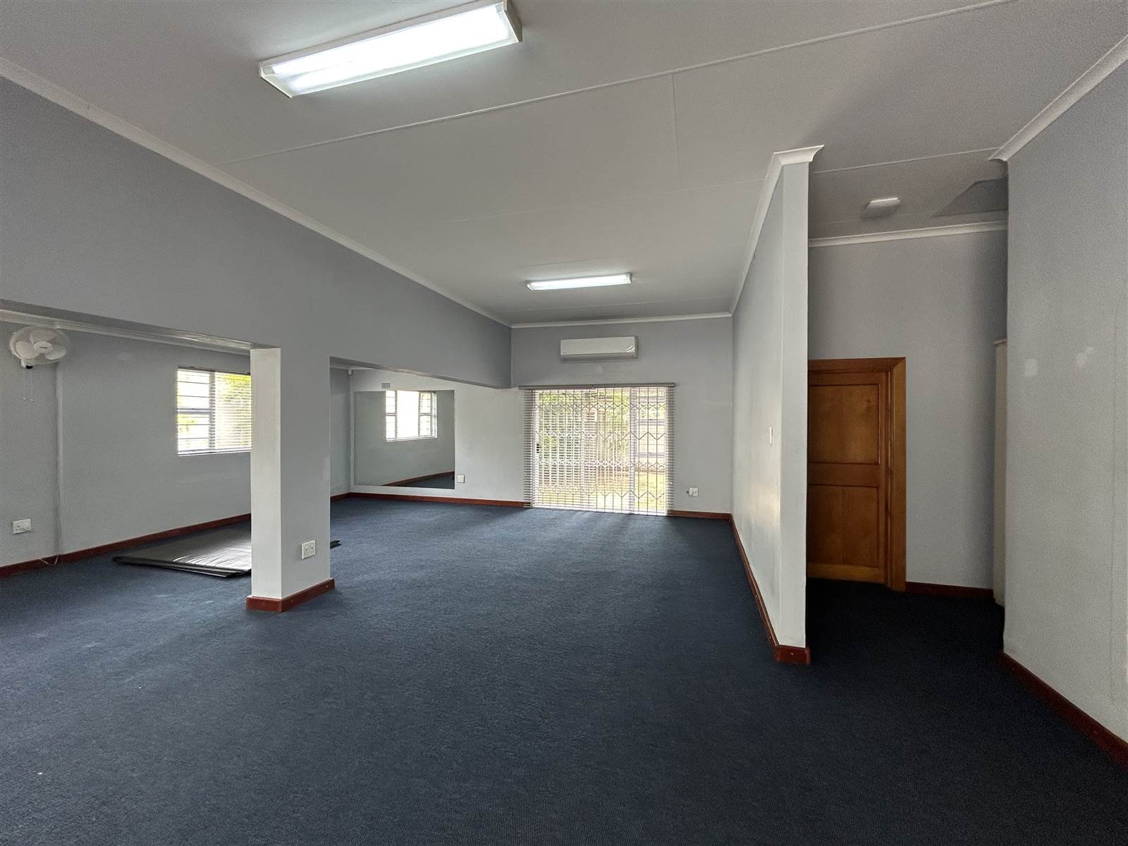 287  m² Commercial space in Westdene photo number 14