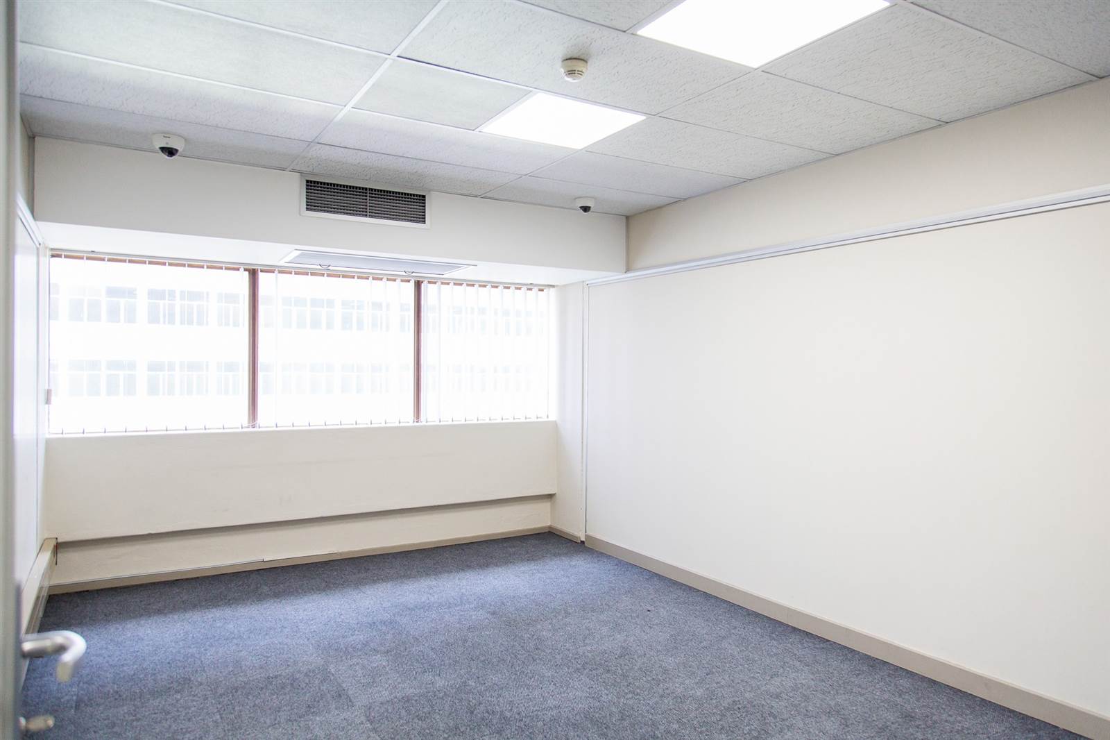 602  m² Office Space in Johannesburg Central photo number 10