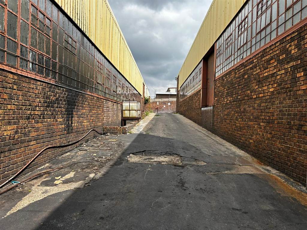 4000  m² Industrial space in Bramley View photo number 25