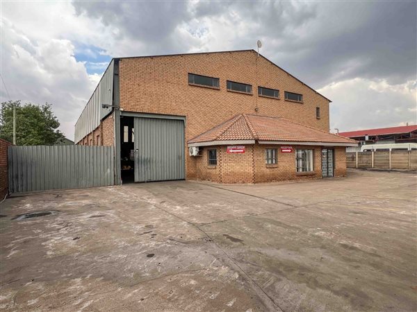 730 m² Commercial space 730 m² Commercial space