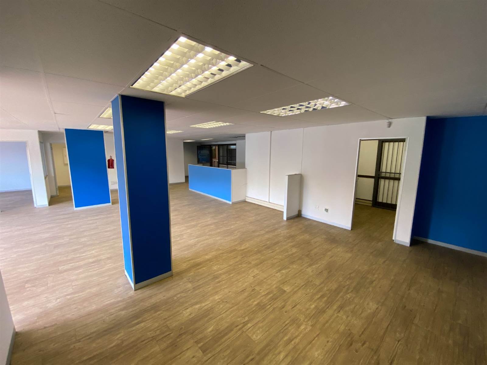 149  m² Office Space in Lynnwood Glen photo number 11