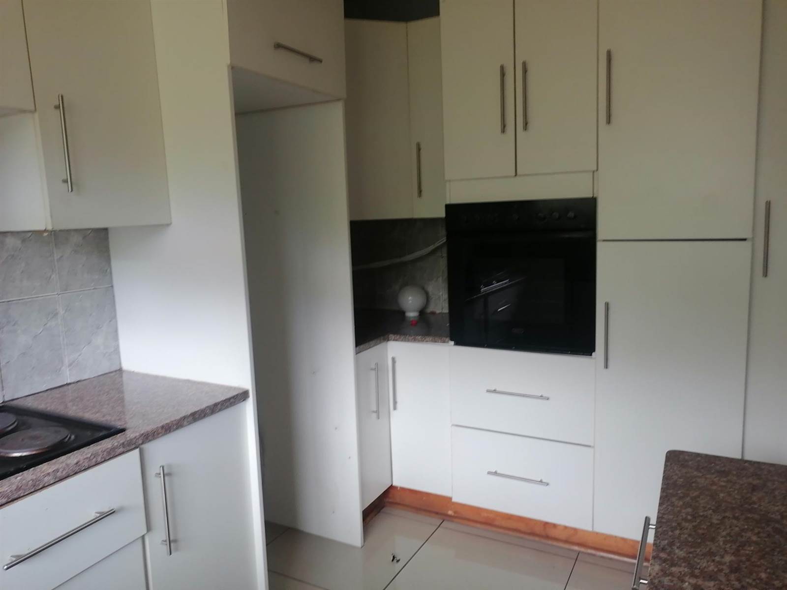 3 Bed Apartment in Empangeni photo number 1
