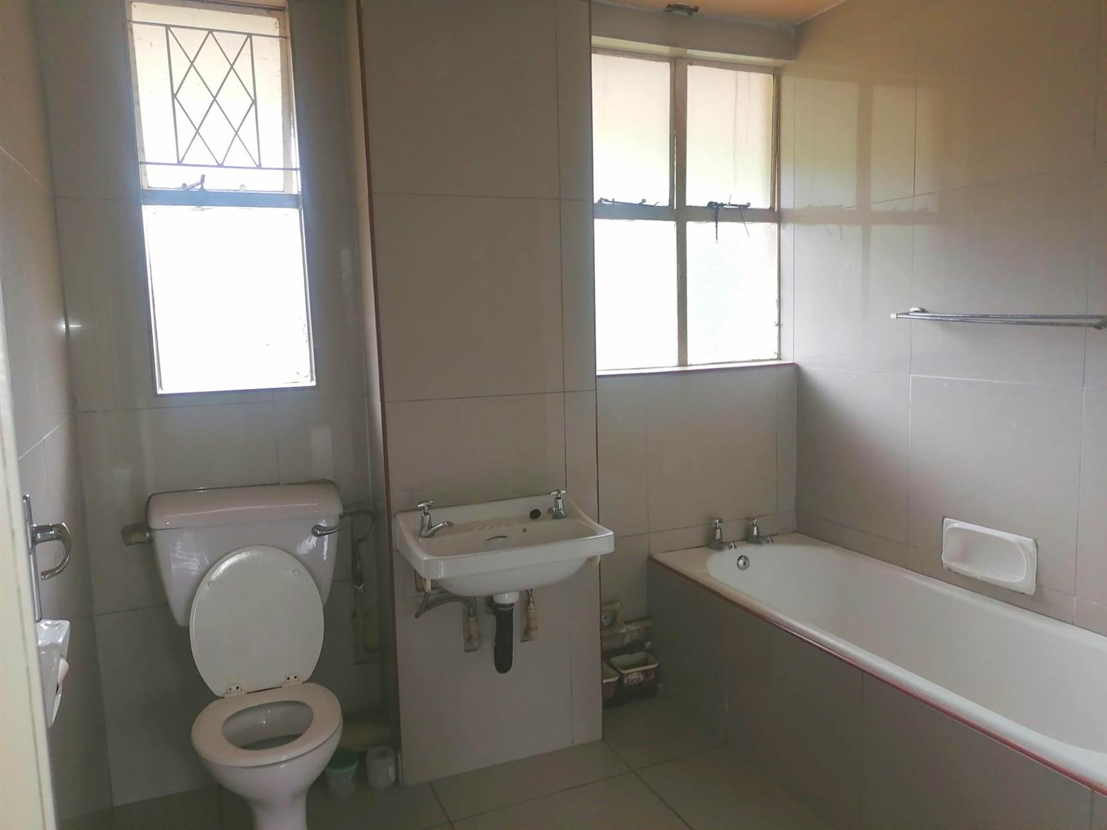 3 Bed Apartment in Empangeni photo number 9