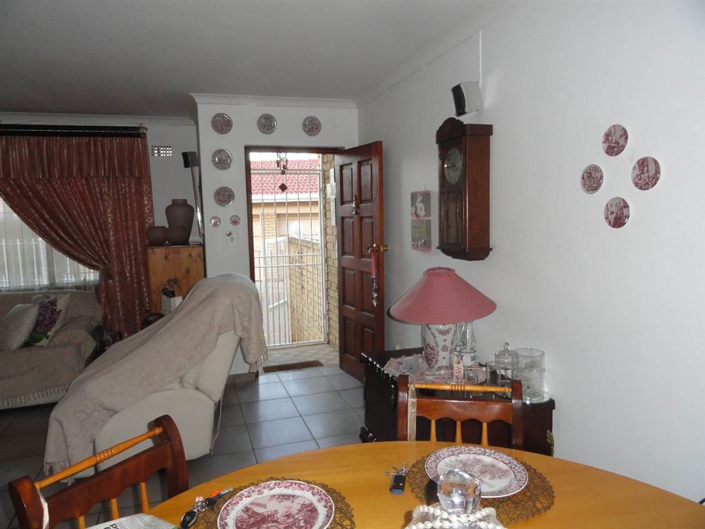 3 Bed Townhouse in Rustenburg photo number 20
