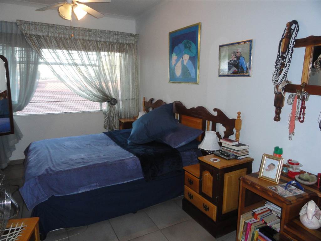 3 Bed Townhouse in Rustenburg photo number 18