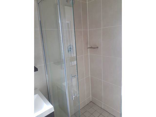 1 Bed Apartment in Modderfontein photo number 5