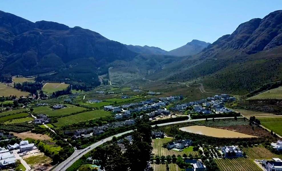 3932 m² Land available in Franschhoek photo number 10